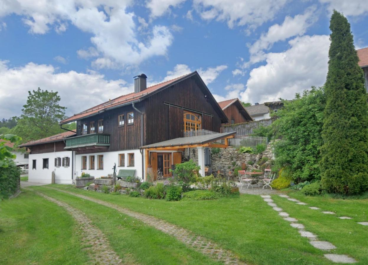 400Qm Bayerische Villa 2500Qm Uneinsehbarer Garten In Beliebter Urlaubsregion Freyung Exterior photo